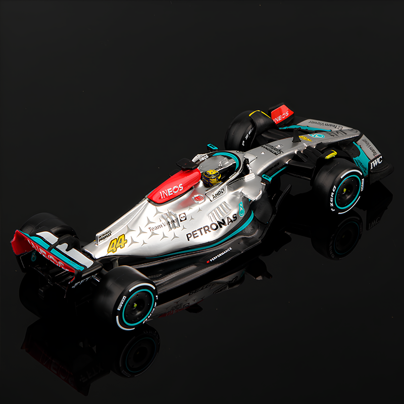 (2022) F1 Miniatura Mercedes-AMG W13