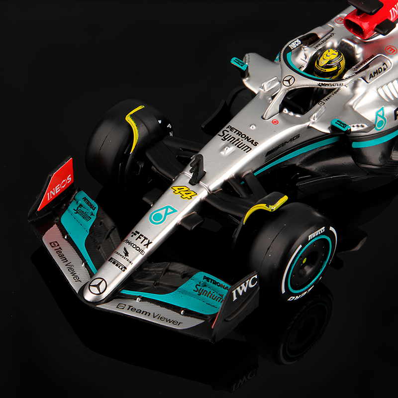 (2022) F1 Miniatura Mercedes-AMG W13